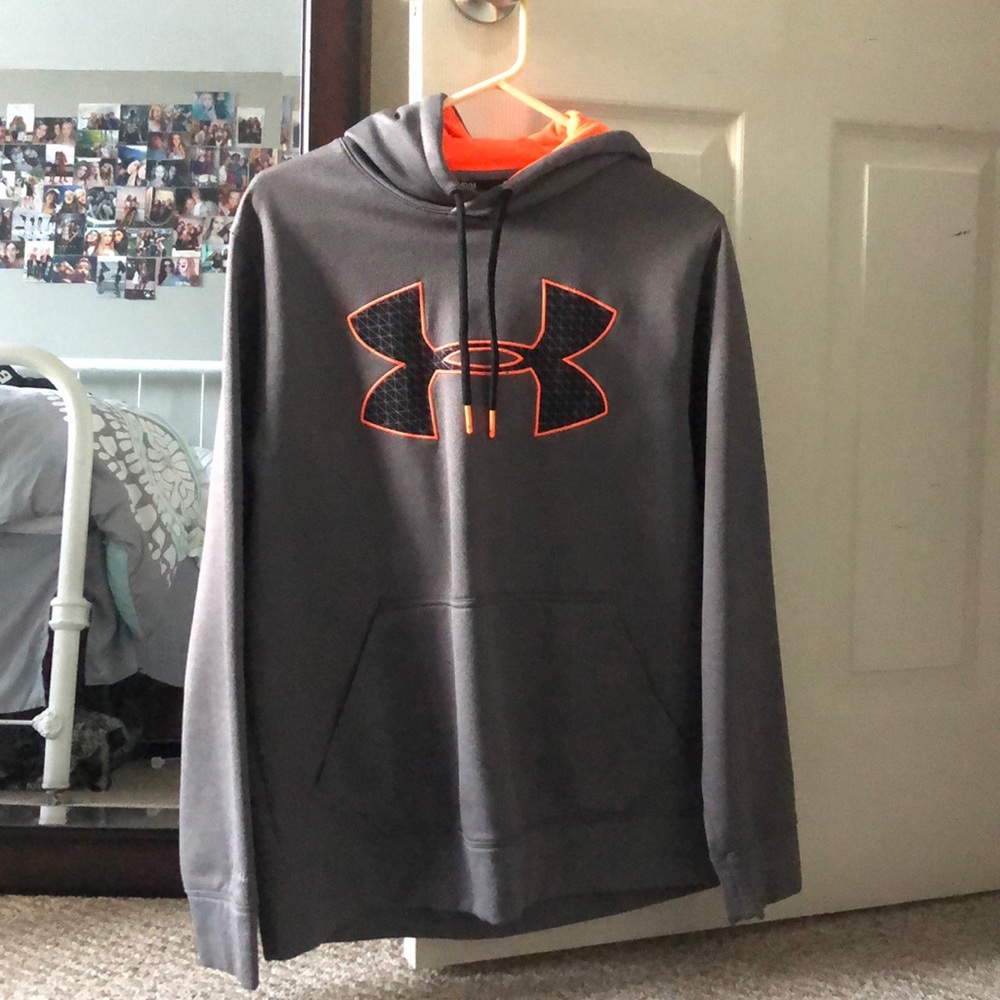 Under armor sweatshirt